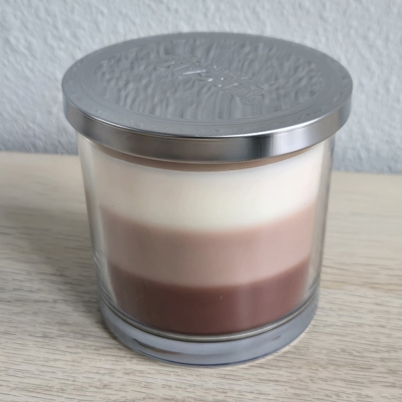 Café Au Lait Long-Lasting Scented Jar Candle (14 oz) • High Intensity - Picture 5 of 9